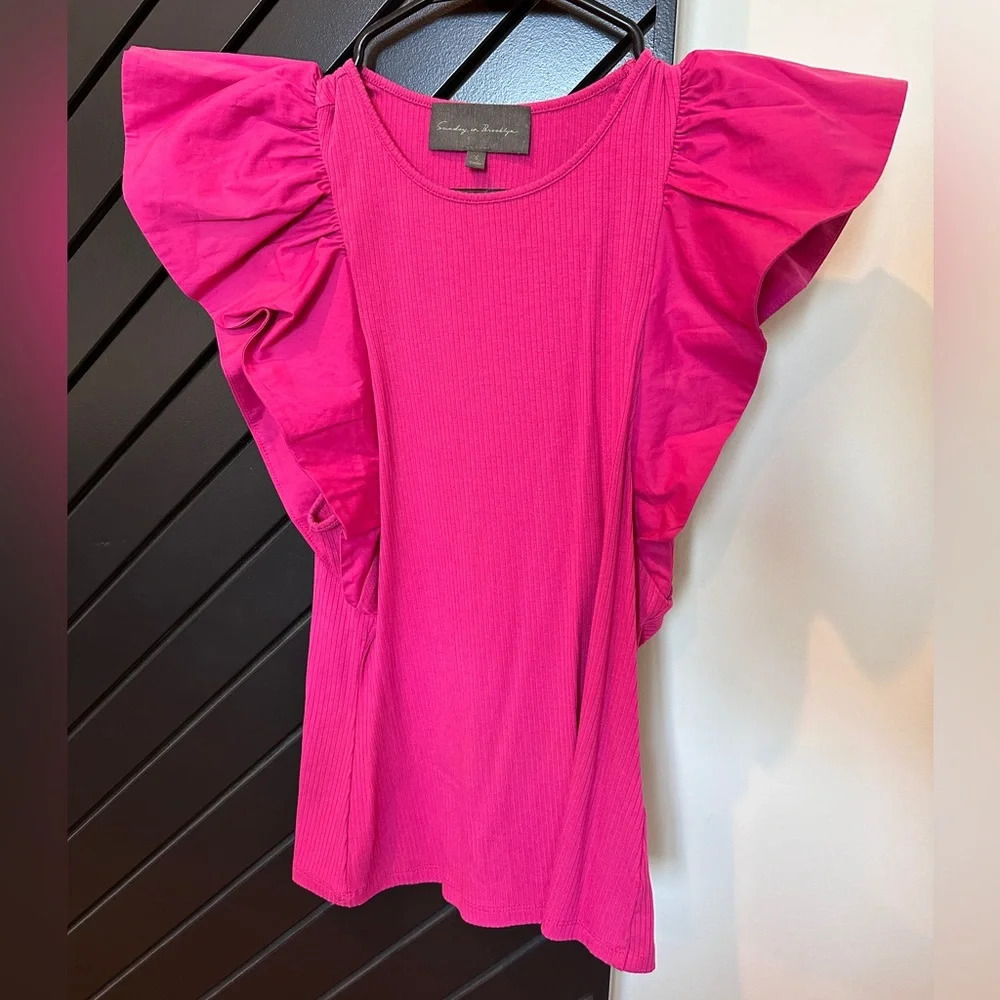 Sunday in Brooklyn ruffled sleeve top from Anthropologie. Size S.